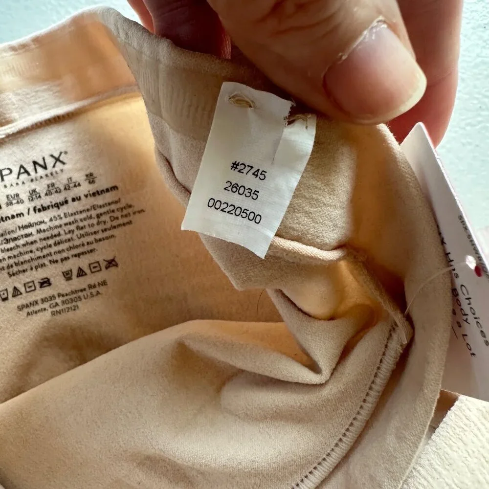 Spanx Seamless Higher Power Shorts in Beige Size M